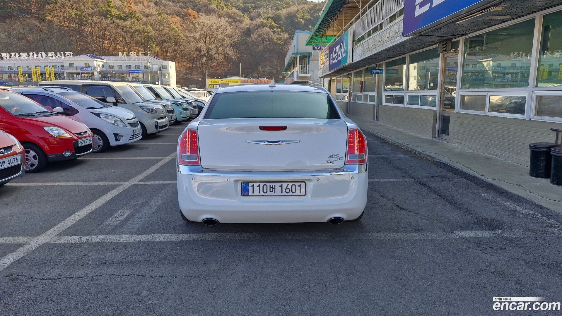 Main__Slider__Photo:300C Chrysler 2014.11-5