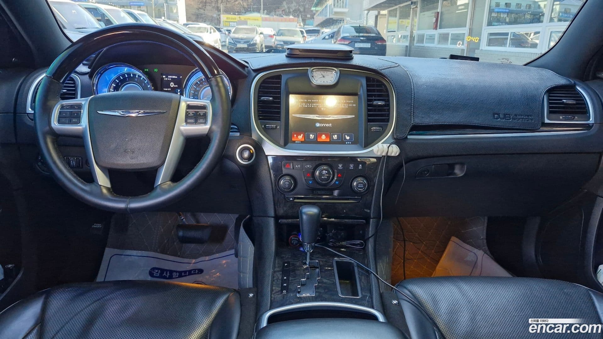 Main__Slider__Photo:300C Chrysler 2014.11-7