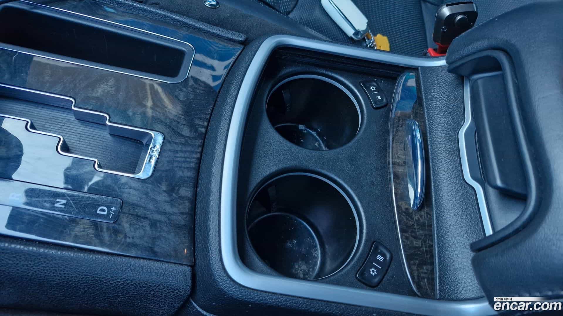 300C Chrysler 2014.11-OPTION-017