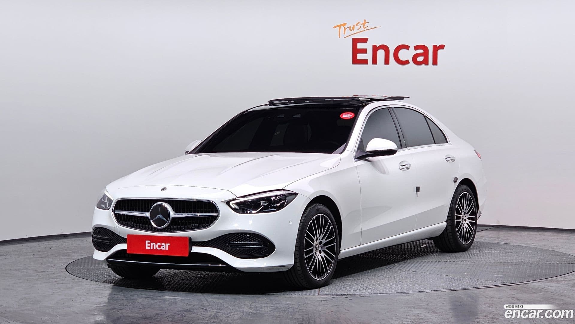 Main__Slider__Photo:C-Class Mercedes-Benz 2022.3-0