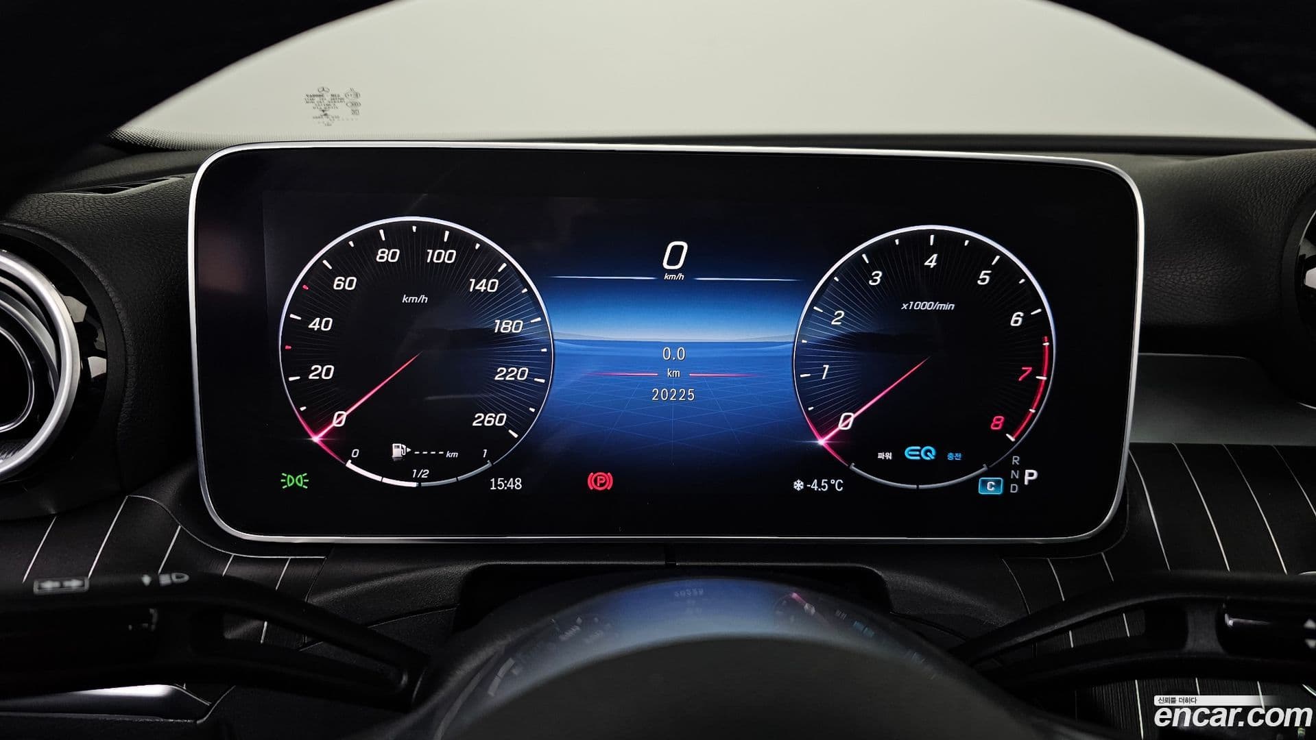 Main__Slider__Photo:C-Class Mercedes-Benz 2022.3-7