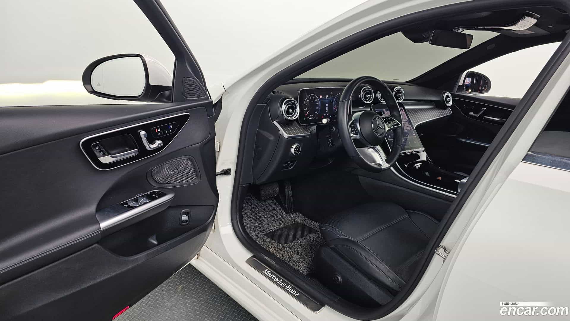 C-Class Mercedes-Benz 2022.3-OPTION-016