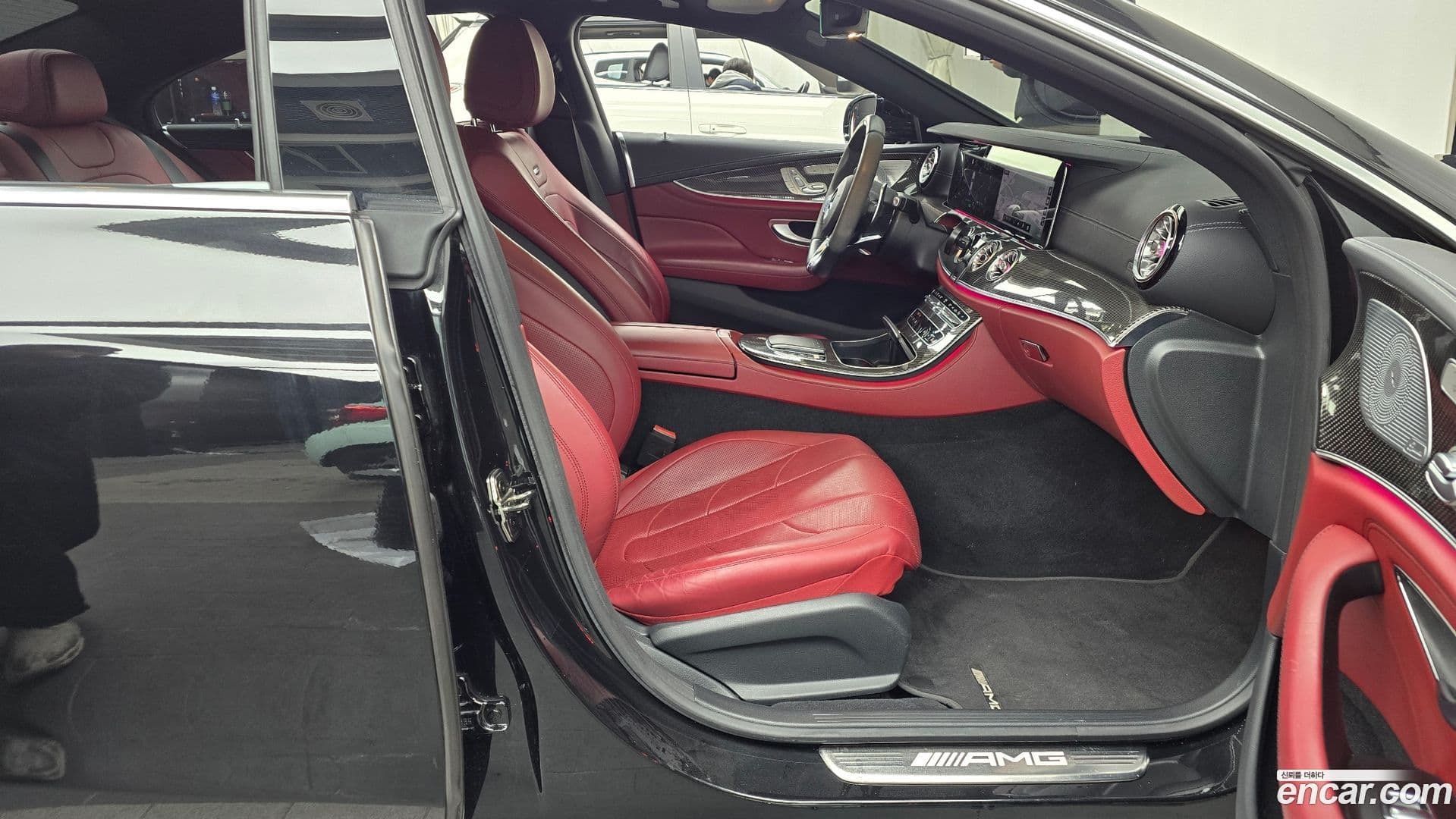 Main__Slider__Photo:CLS-Class Mercedes-Benz 2020.10-10