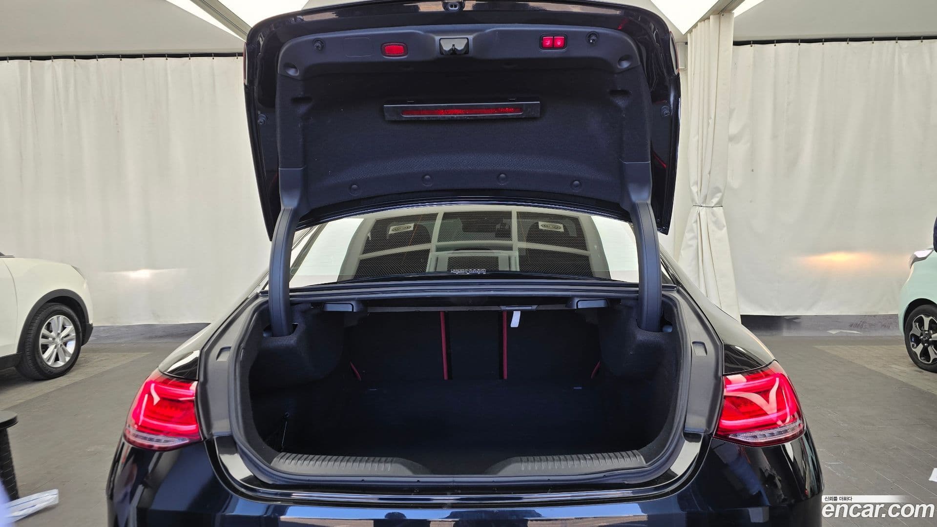 Main__Slider__Photo:CLS-Class Mercedes-Benz 2020.10-19