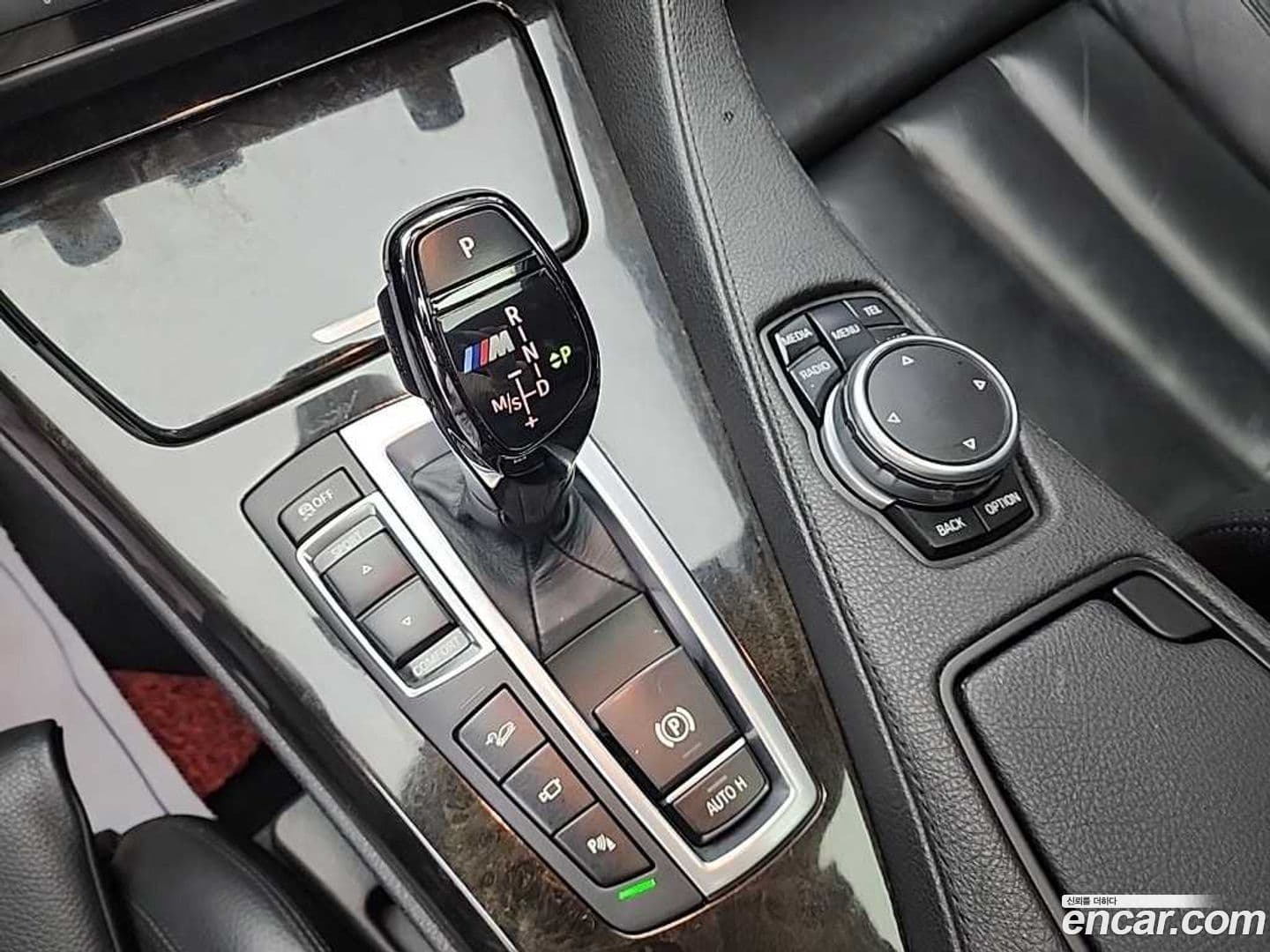 Main__Slider__Photo:6-Series BMW 2015.4-7