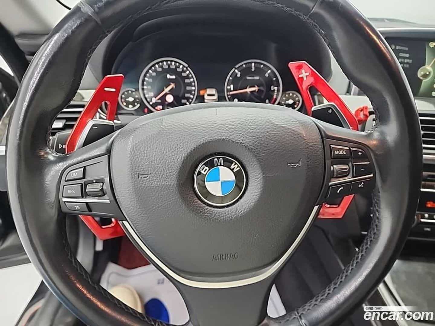 6-Series BMW 2015.4-INNER-009