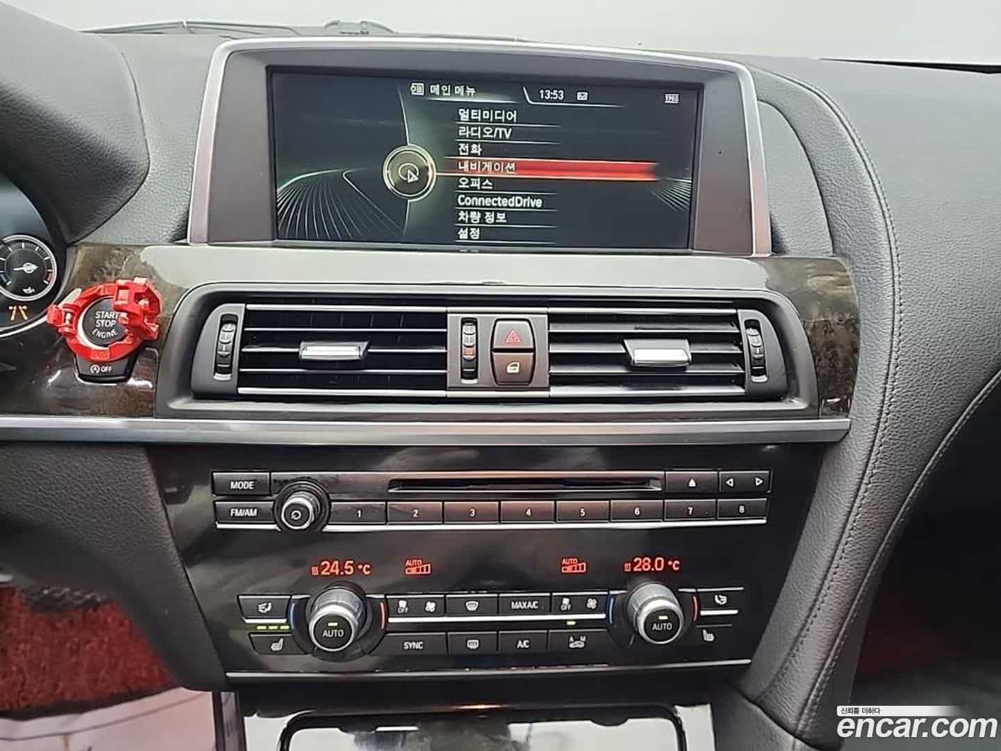 6-Series BMW 2015.4-INNER-010