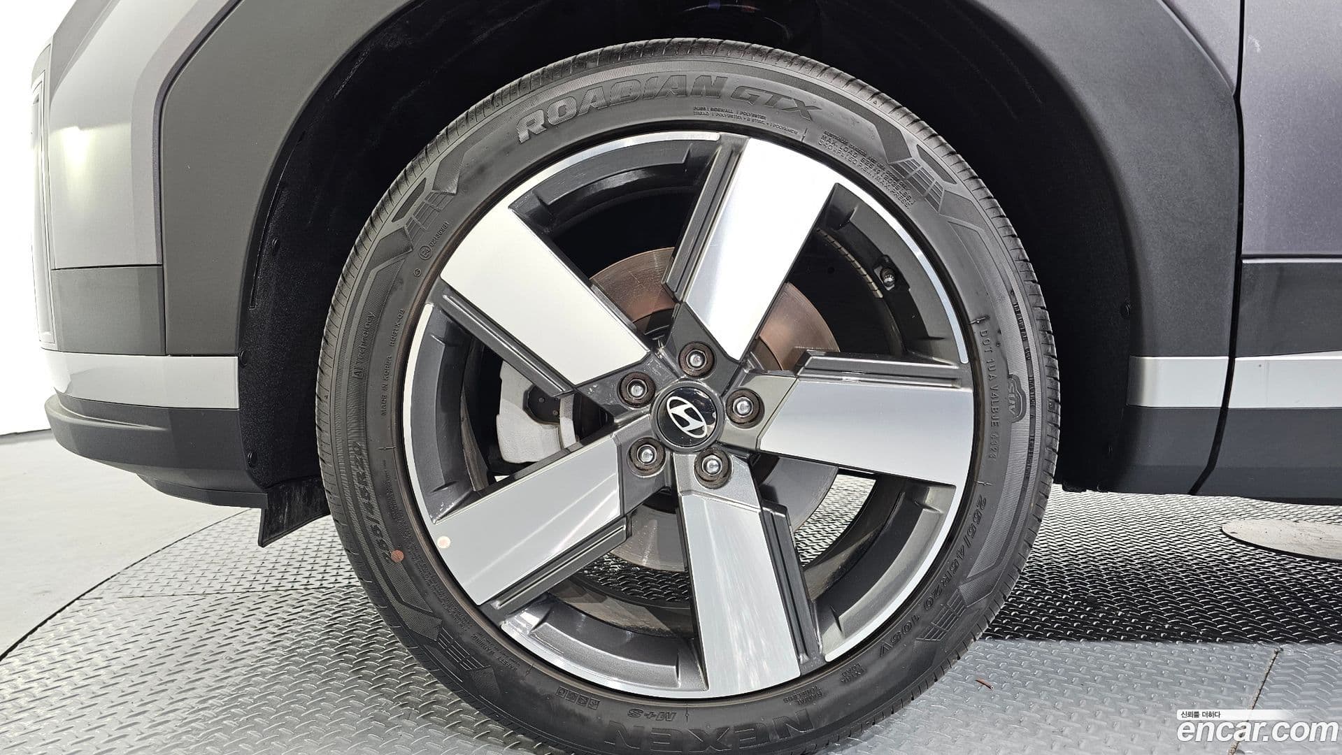 Main__Slider__Photo:Santafe Hyundai 2024.0-4