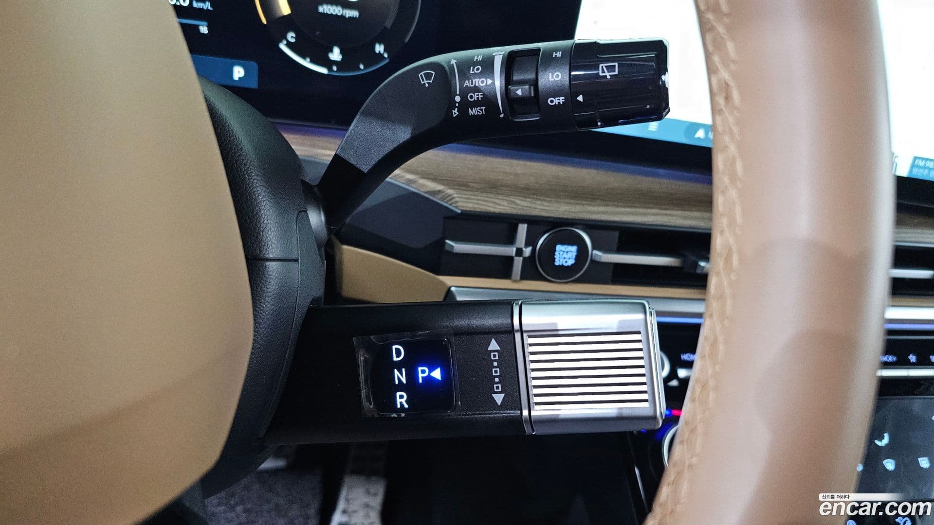 Main__Slider__Photo:Santafe Hyundai 2024.0-8