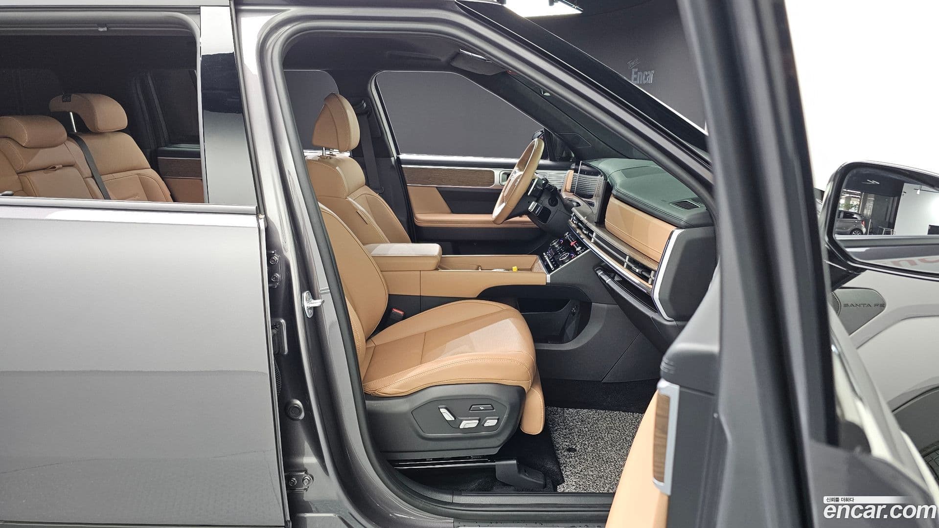 Main__Slider__Photo:Santafe Hyundai 2024.0-11