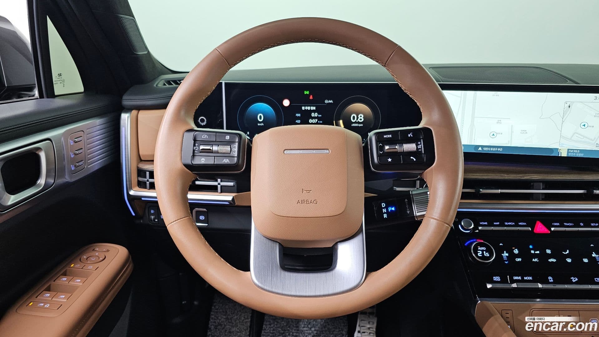 Main__Slider__Photo:Santafe Hyundai 2024.0-14