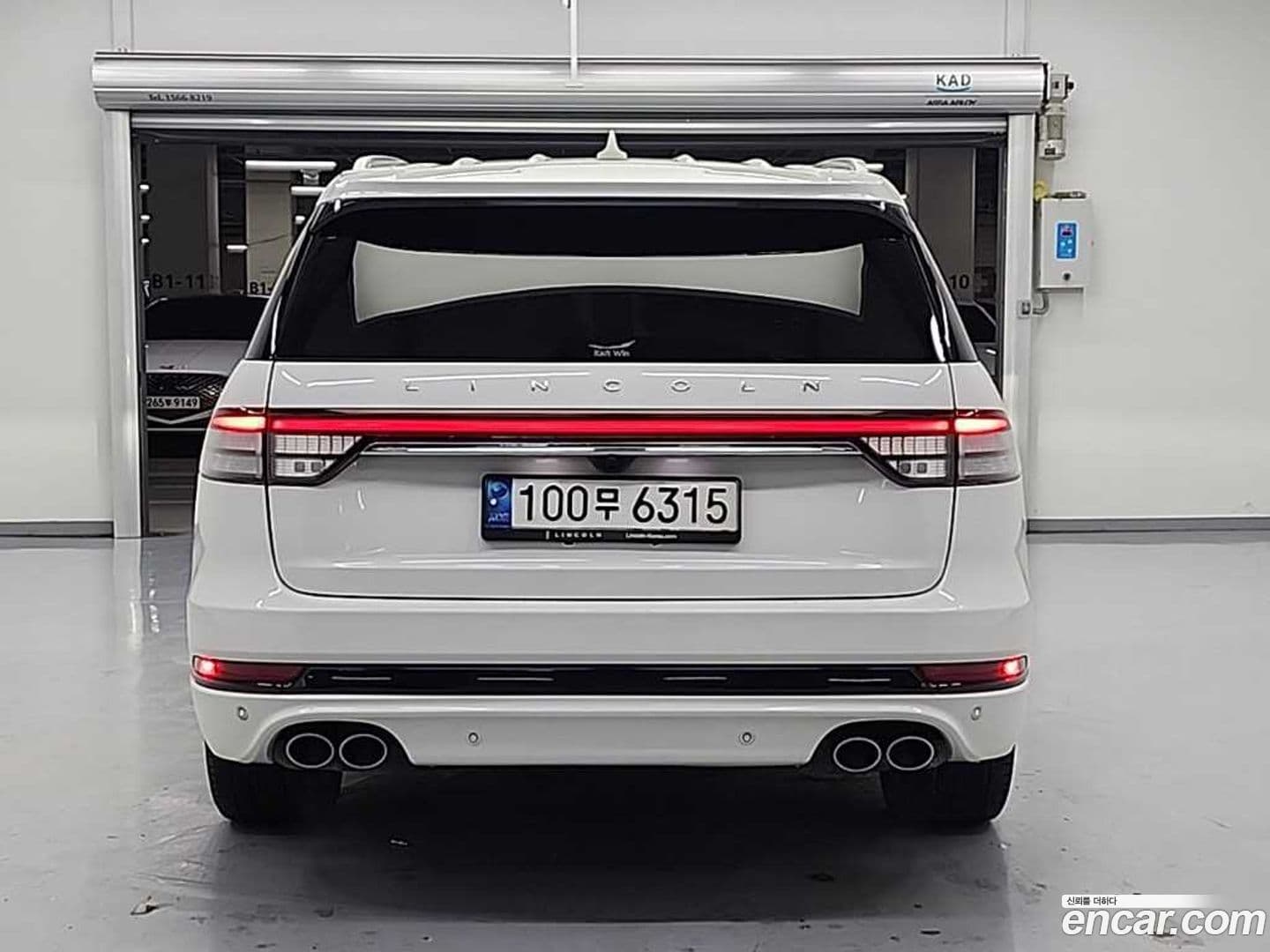 Main__Slider__Photo:Aviator Lincoln 2020.11-2