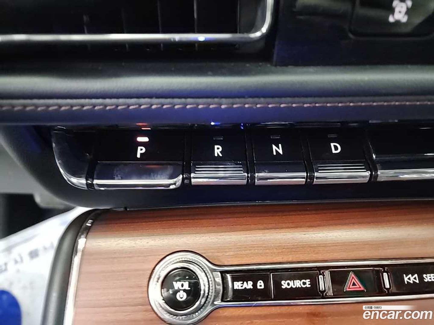 Main__Slider__Photo:Aviator Lincoln 2020.11-7