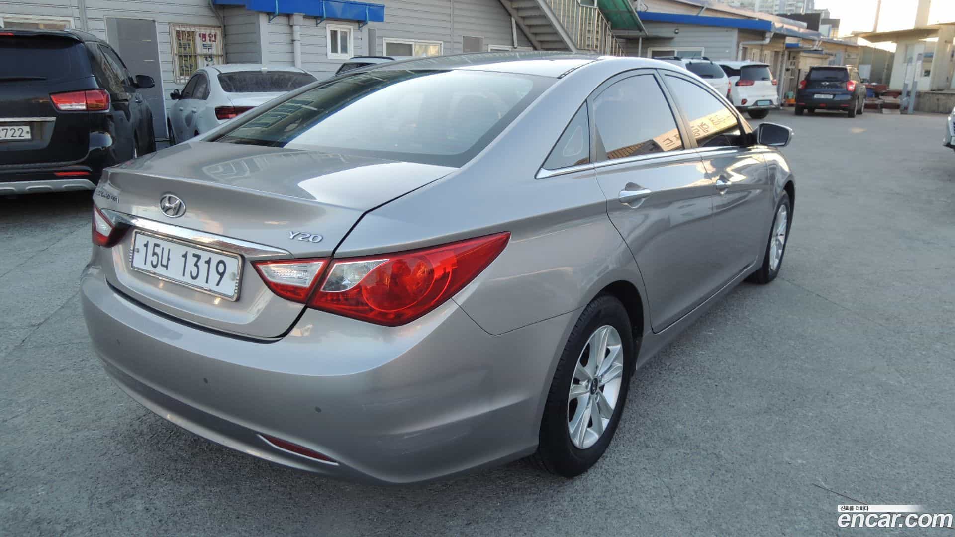 Sonata Hyundai 2009.11-OUTER-004