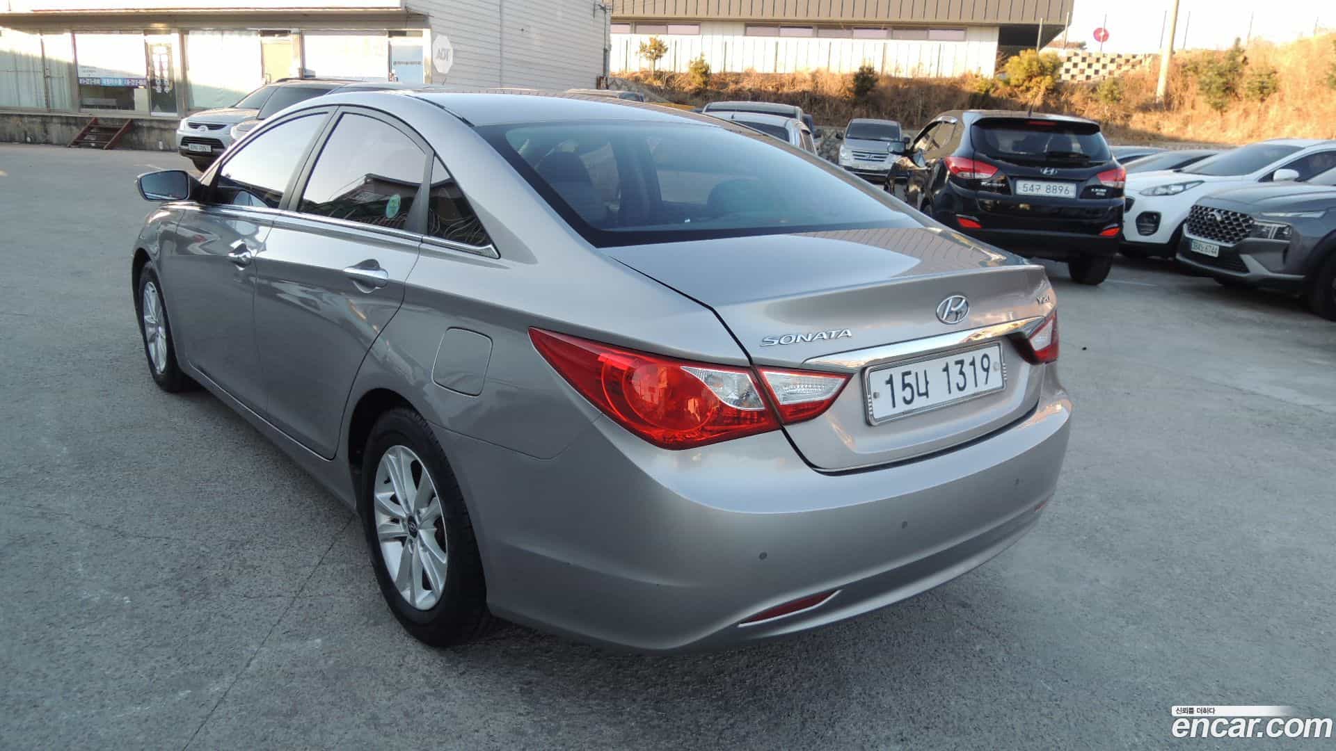 Sonata Hyundai 2009.11-INNER-006