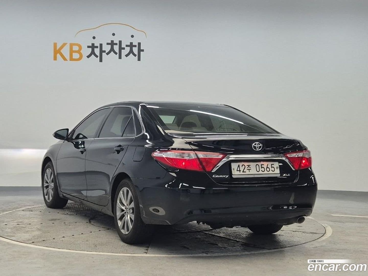 Main__Slider__Photo:Camry Toyota 2015.10-1