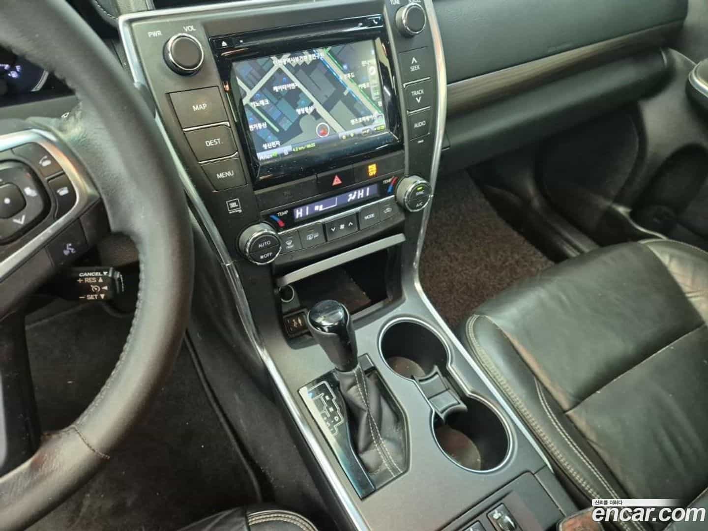 Camry Toyota 2015.10-INNER-008