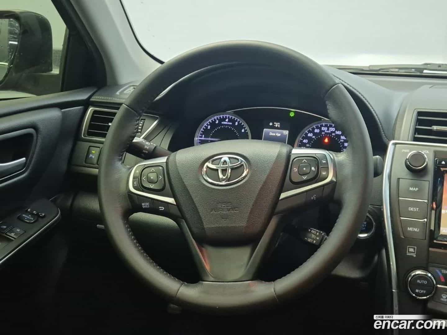 Camry Toyota 2015.10-INNER-010