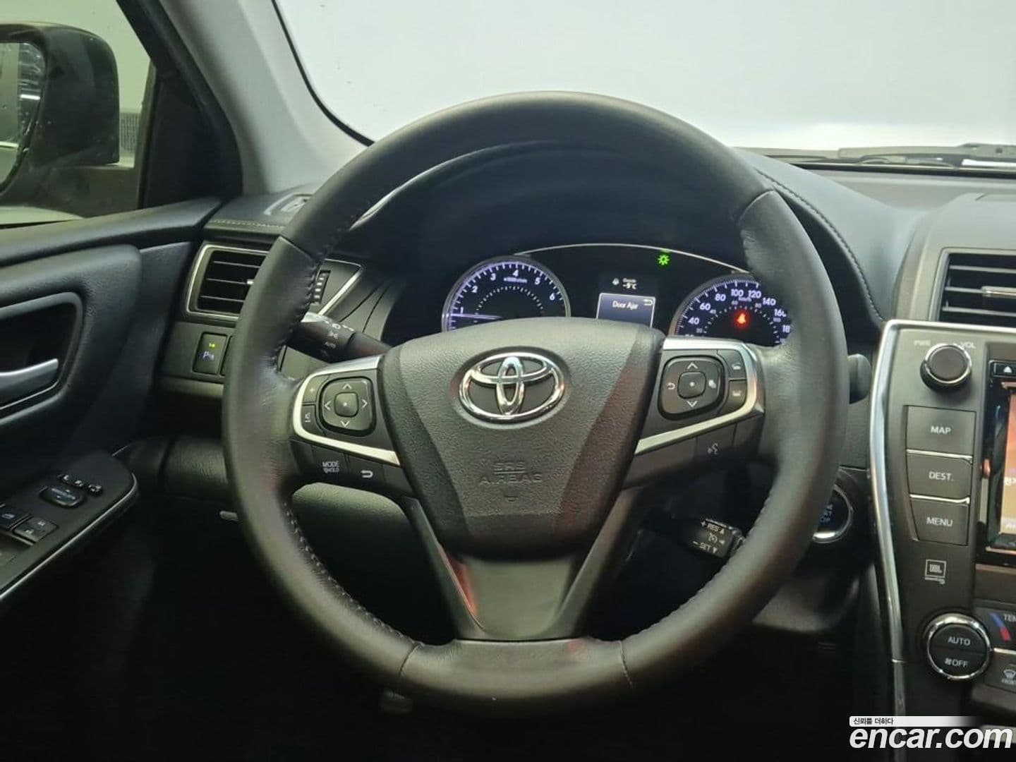 Main__Slider__Photo:Camry Toyota 2015.10-9