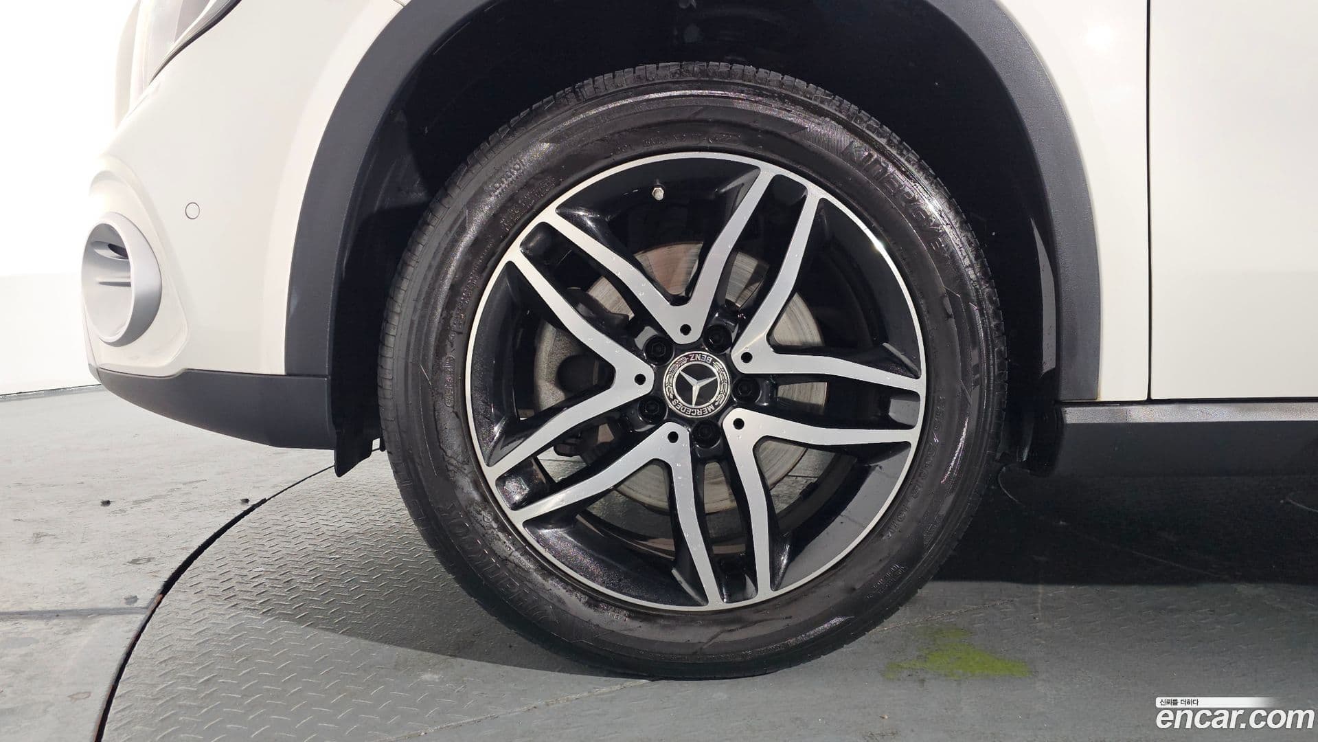 Main__Slider__Photo:GLA-Class Mercedes-Benz 2019.3-4