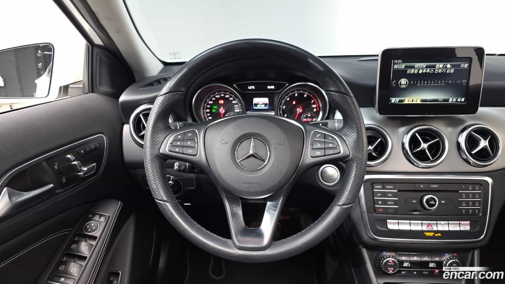 GLA-Class Mercedes-Benz 2019.3-OPTION-017