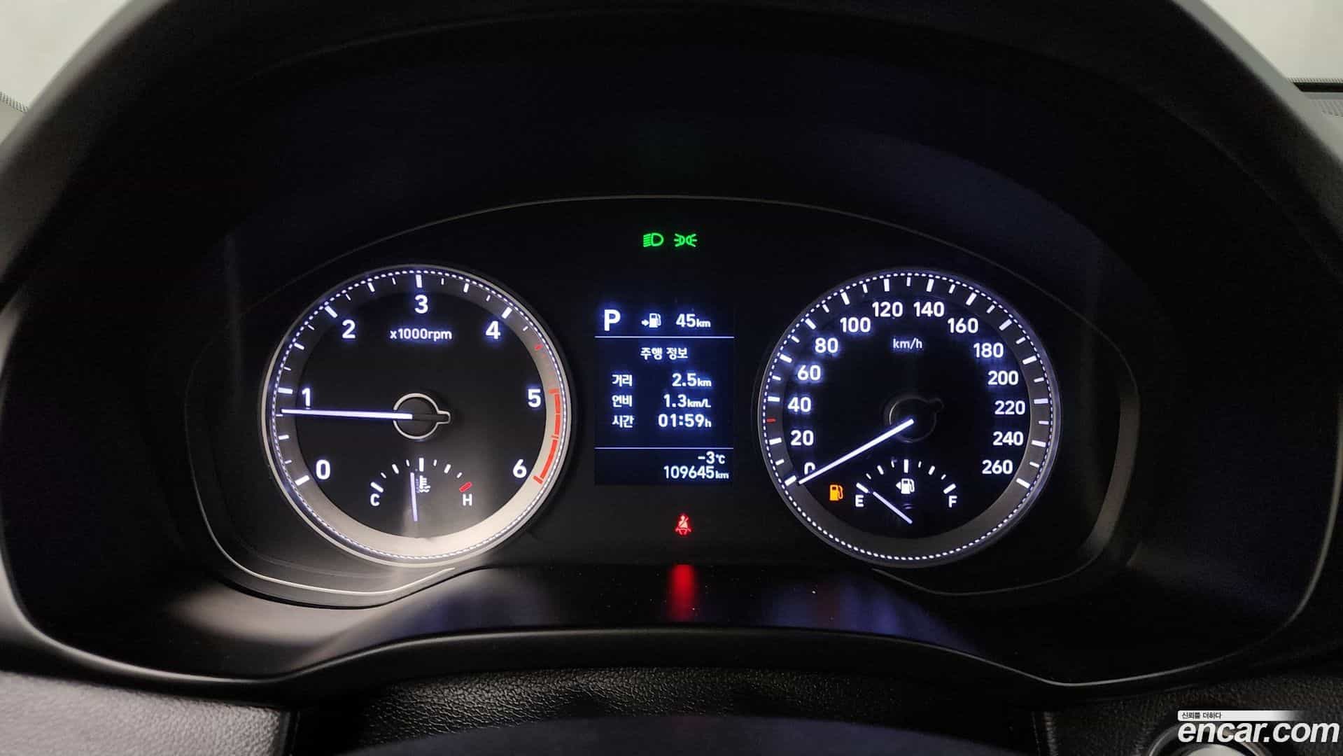 Grandeur Hyundai 2016.11-INNER-008