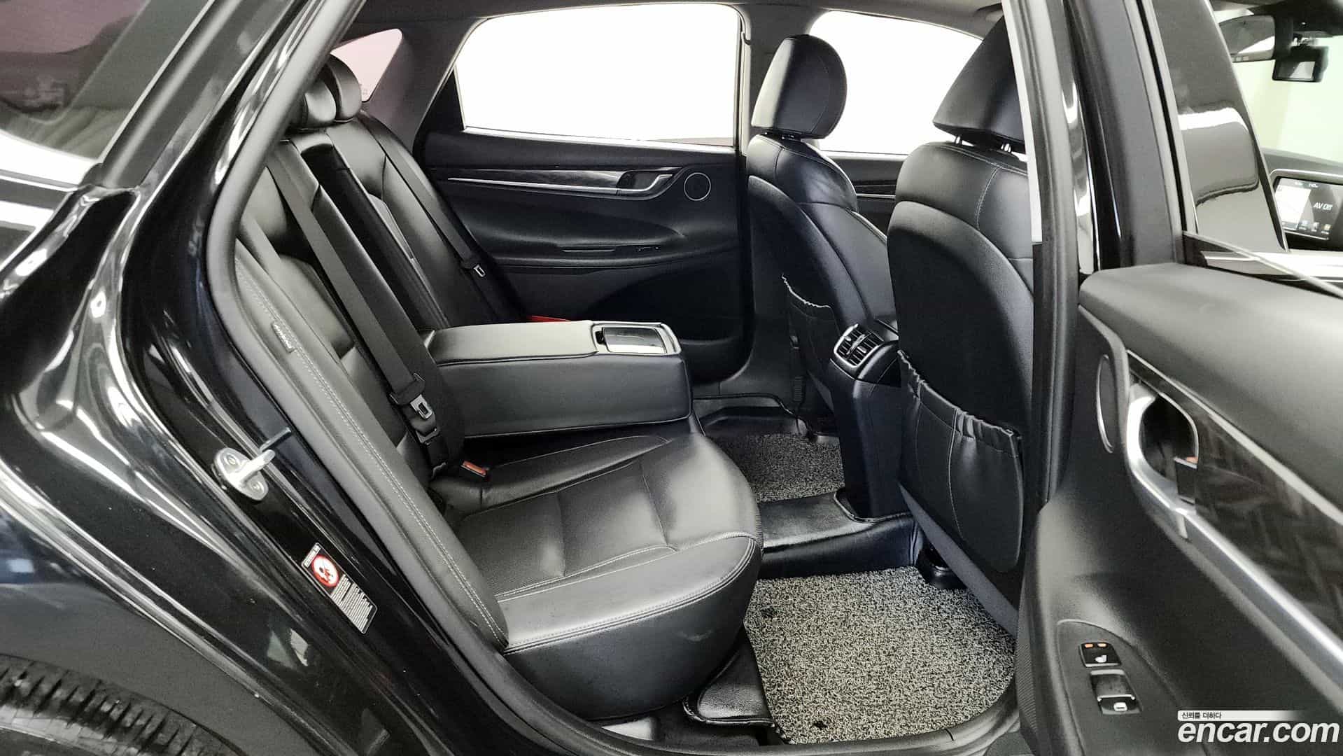 Grandeur Hyundai 2016.11-OPTION-016