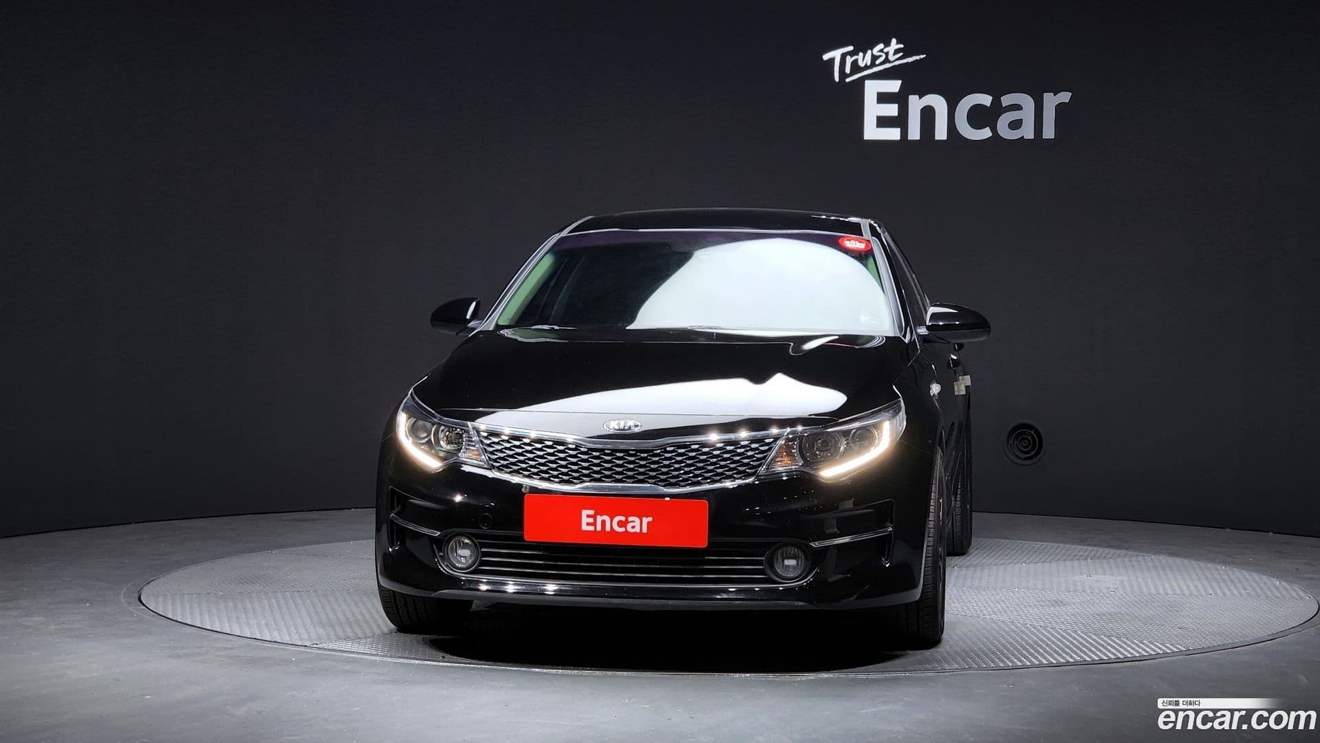 Main__Slider__Photo:K5 Kia 2017.8-2