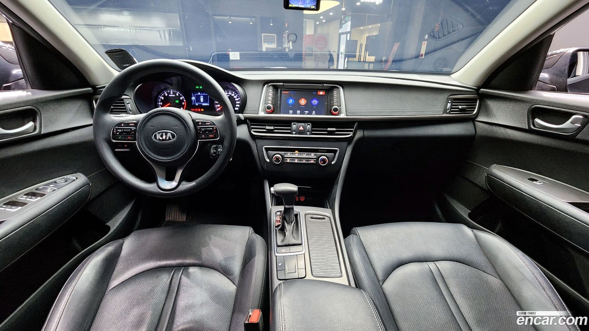 Main__Slider__Photo:K5 Kia 2017.8-6