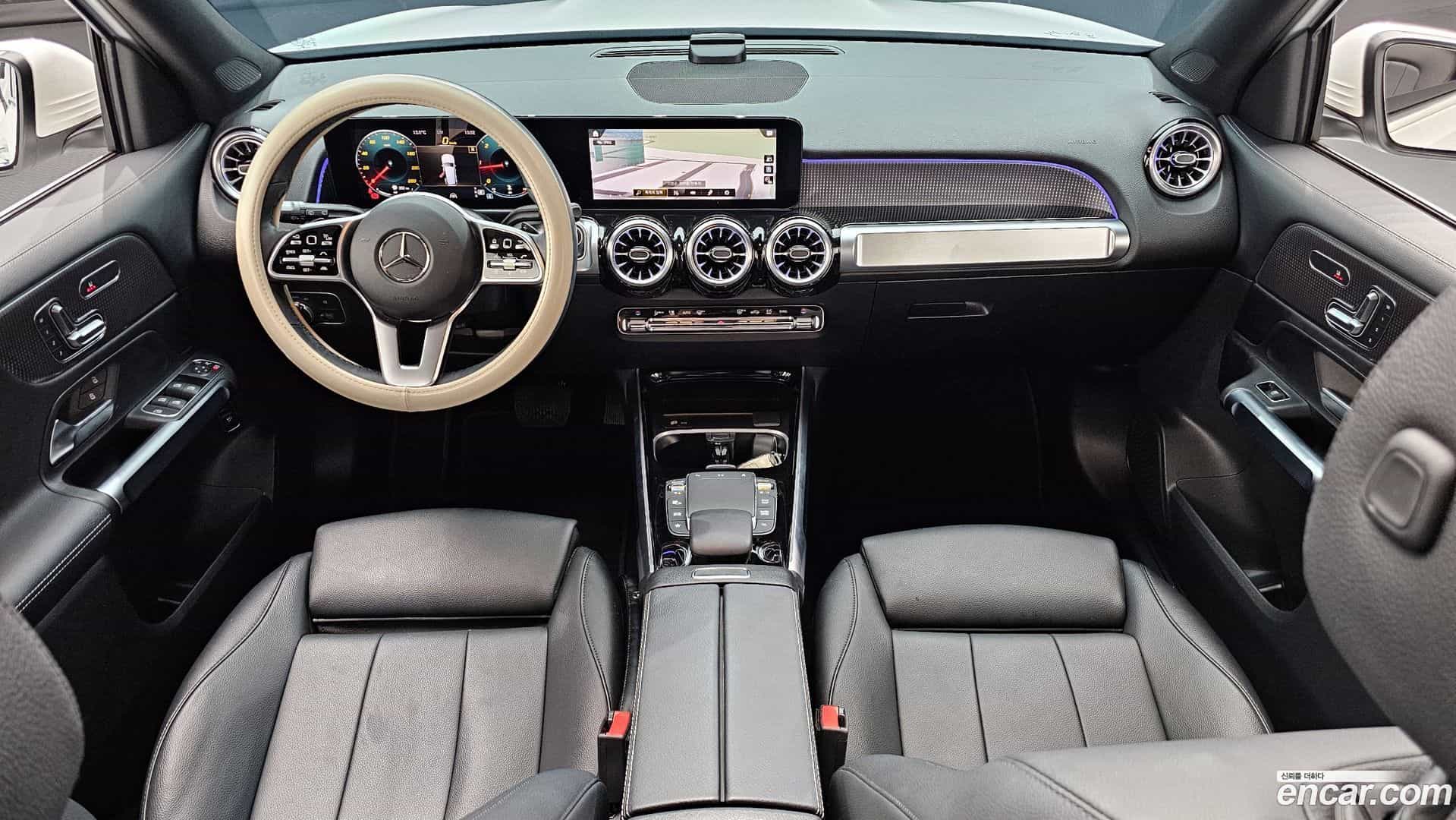 GLB-Class Mercedes-Benz 2022.9-INNER-007