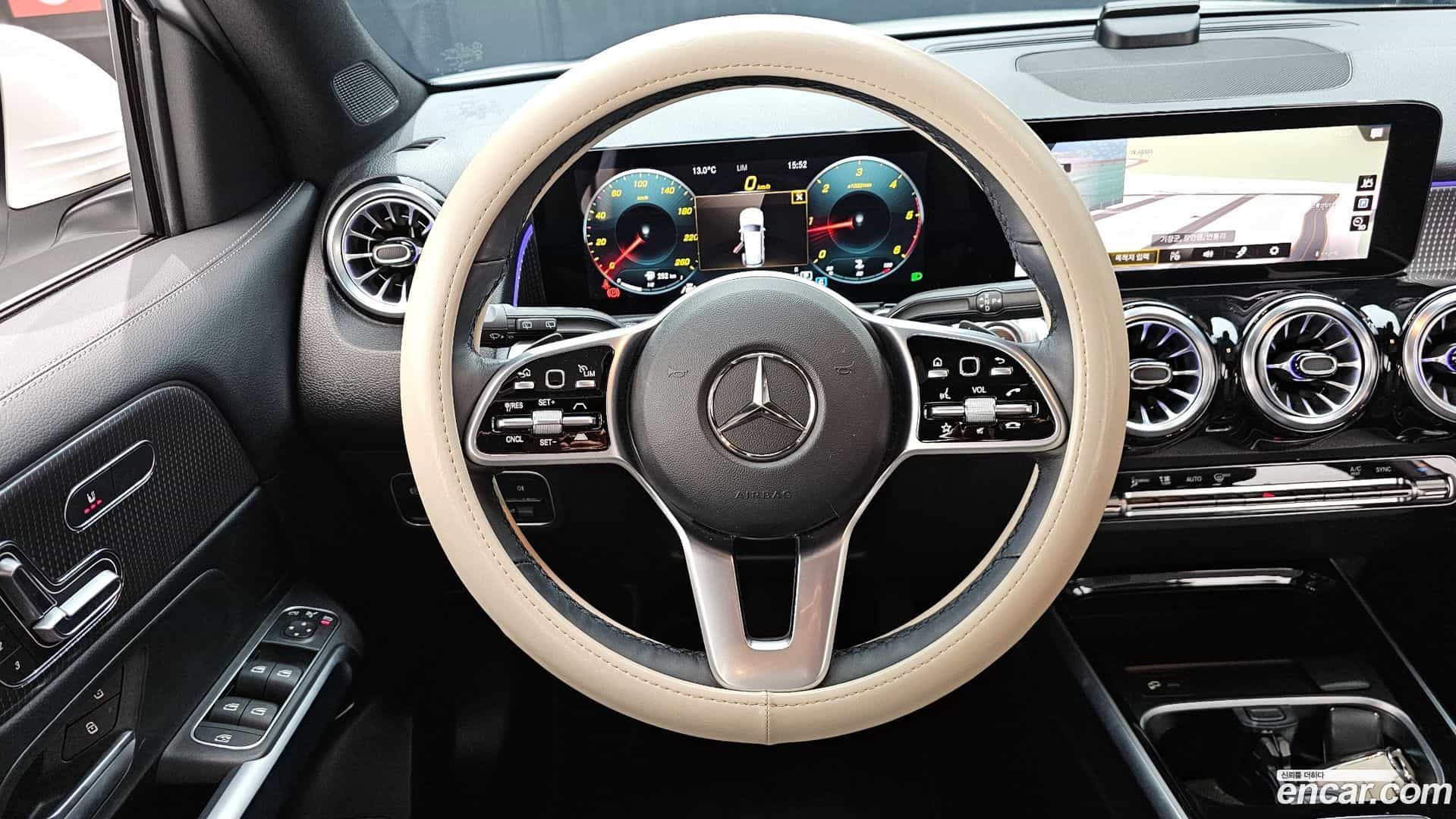 GLB-Class Mercedes-Benz 2022.9-OPTION-017