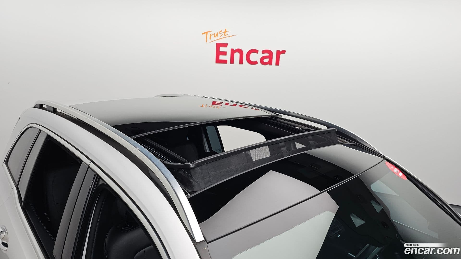 Main__Slider__Photo:GLB-Class Mercedes-Benz 2022.9-19