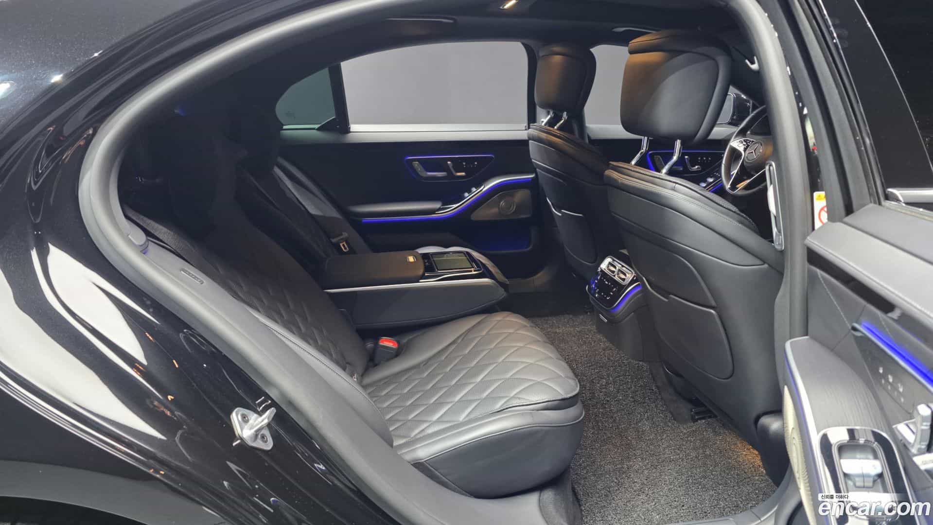 S-Class Mercedes-Benz 2022.8-OPTION-016