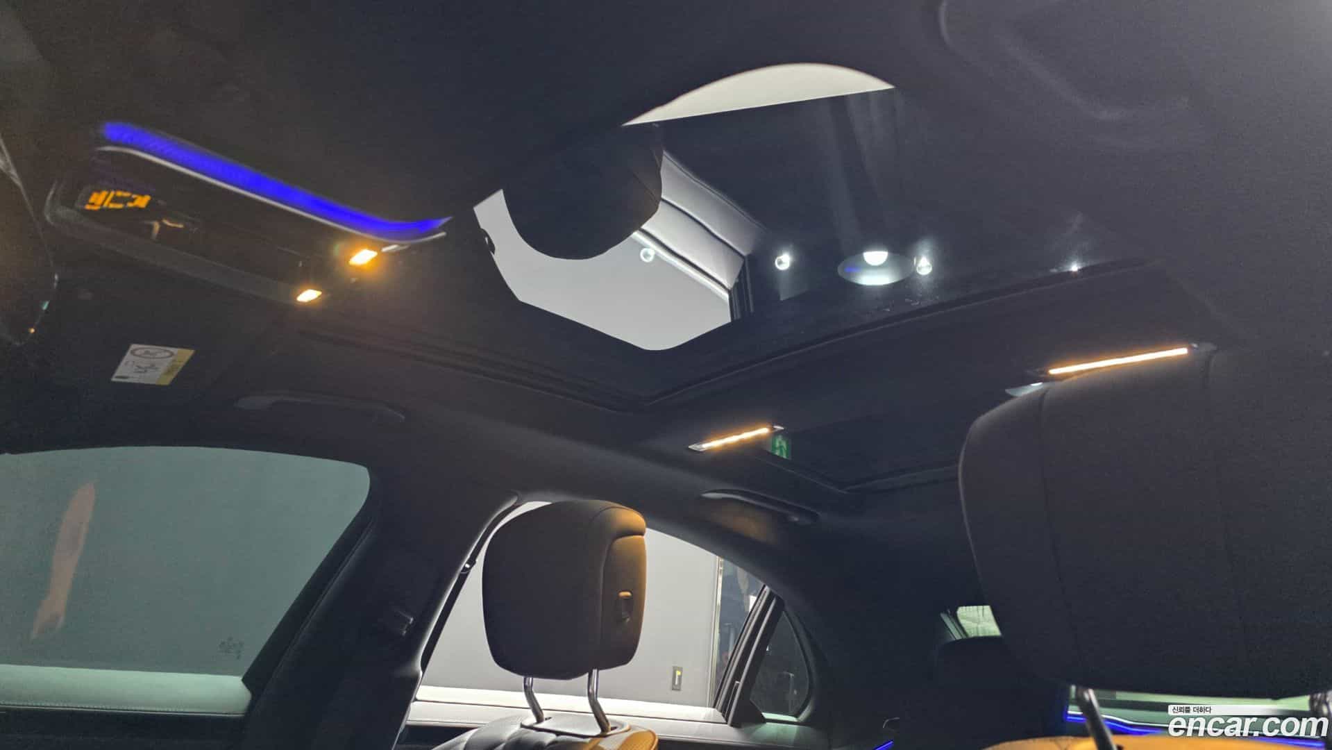 S-Class Mercedes-Benz 2022.8-OPTION-022