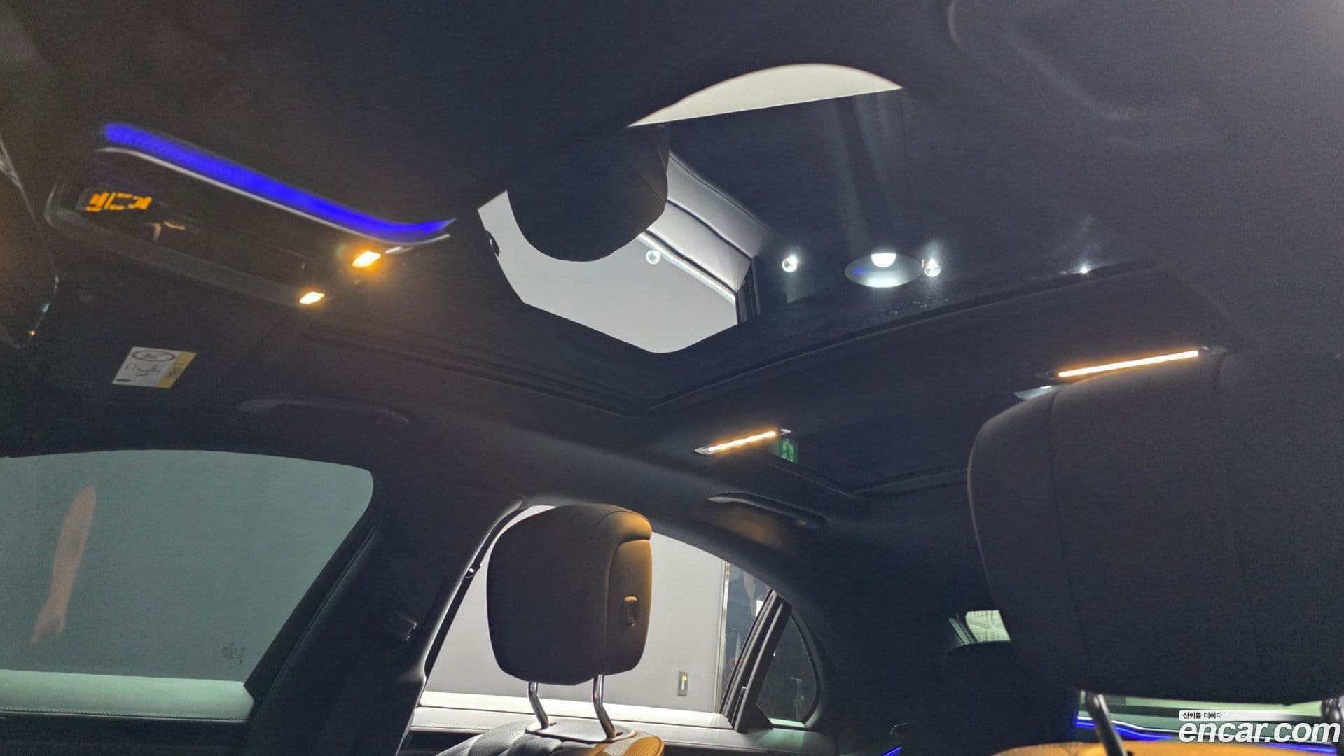 Main__Slider__Photo:S-Class Mercedes-Benz 2022.8-17