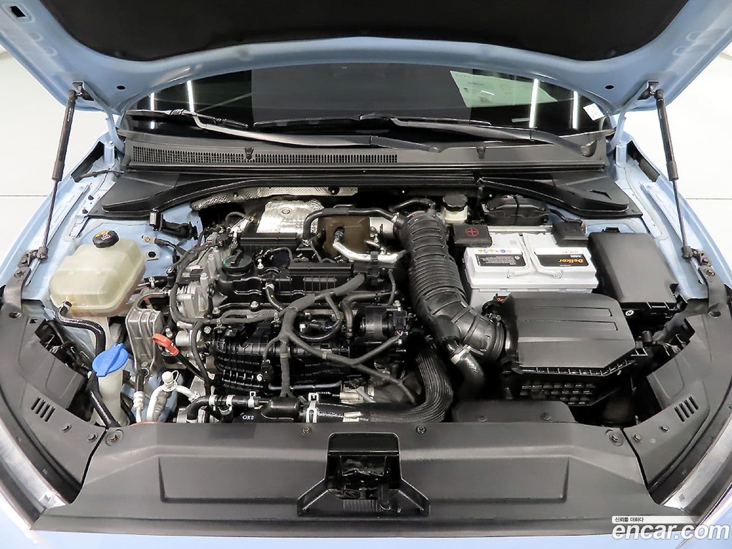 Main__Slider__Photo:Veloster Hyundai 2020.2-5