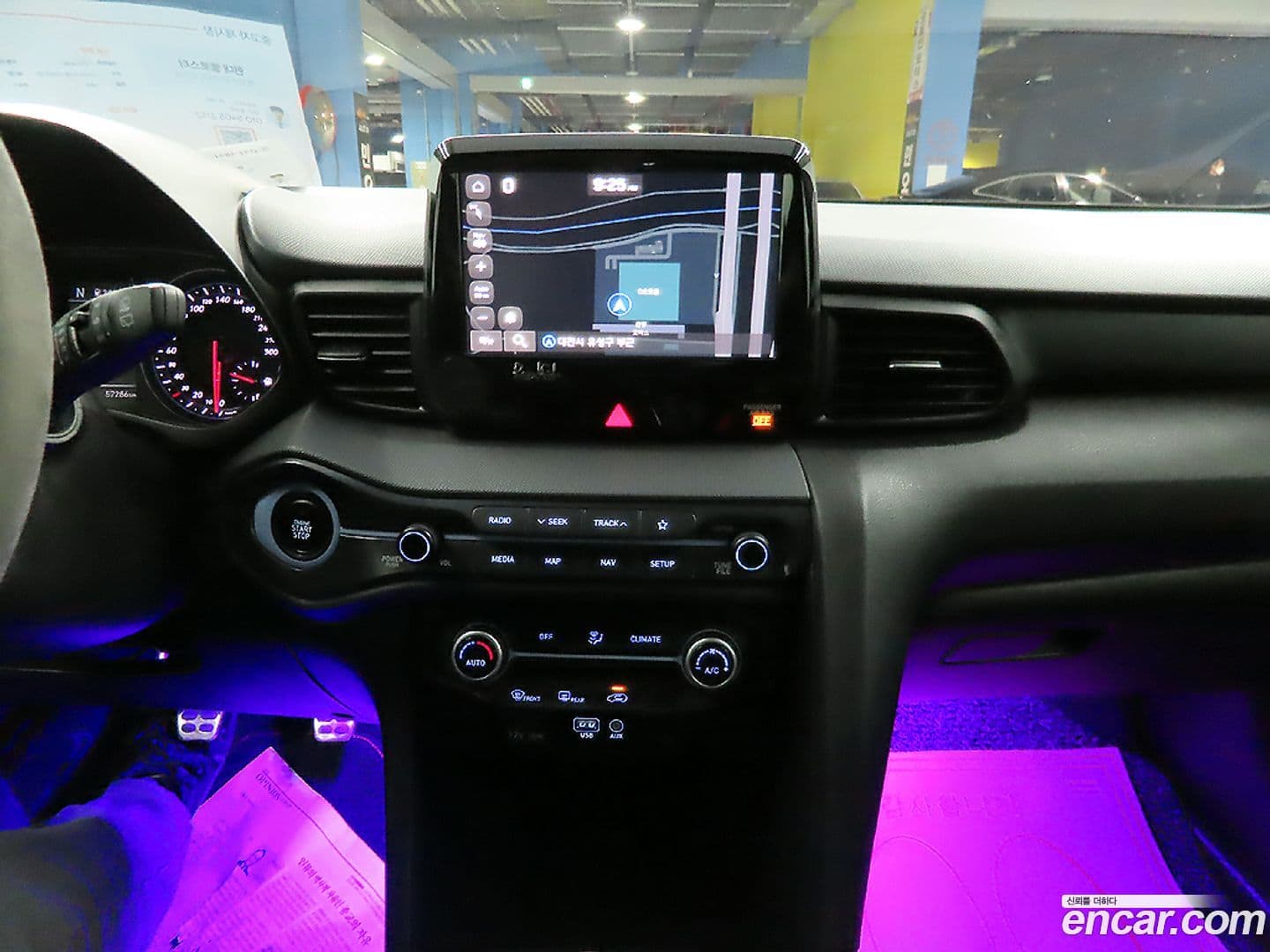 Main__Slider__Photo:Veloster Hyundai 2020.2-6