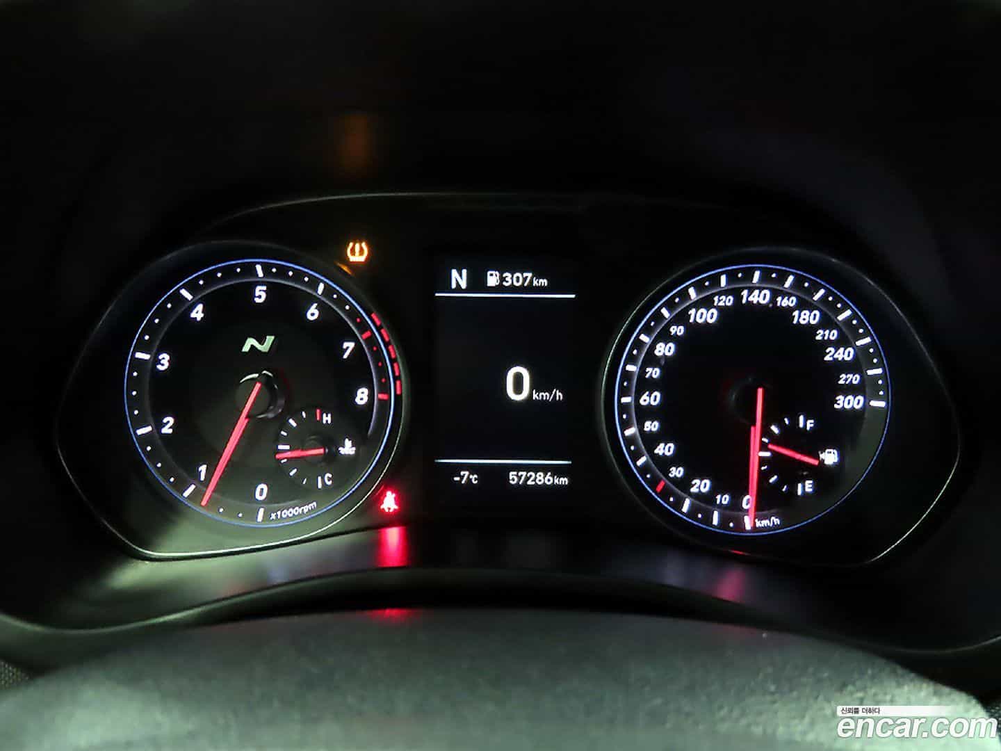 Veloster Hyundai 2020.2-INNER-008