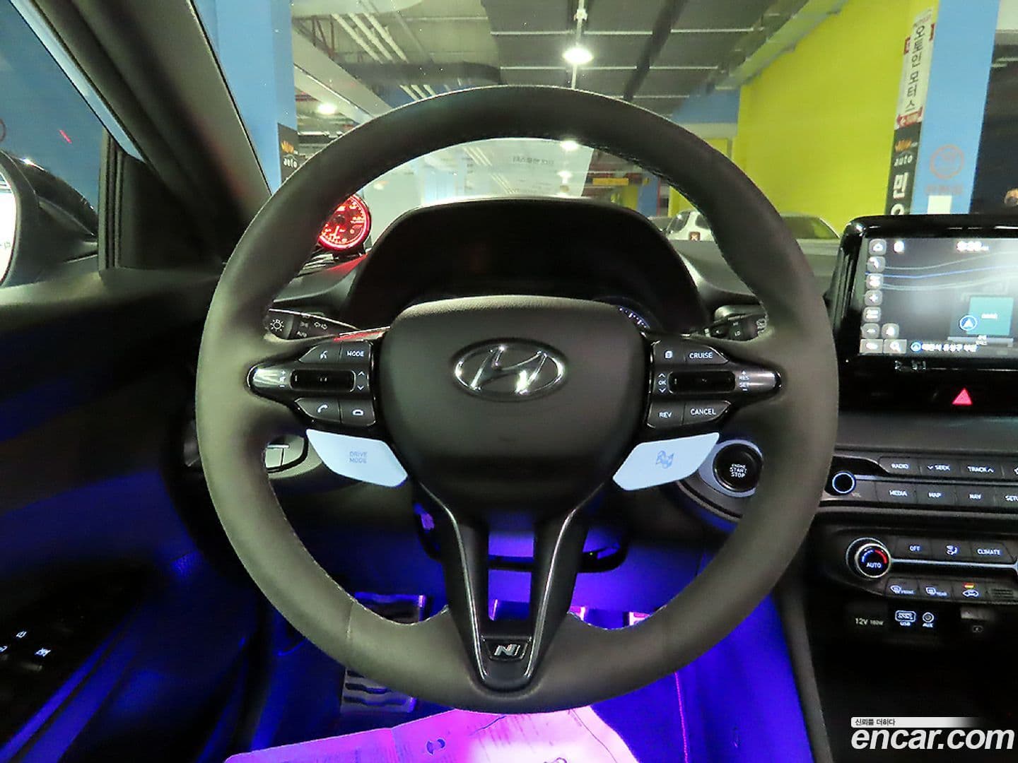 Main__Slider__Photo:Veloster Hyundai 2020.2-9