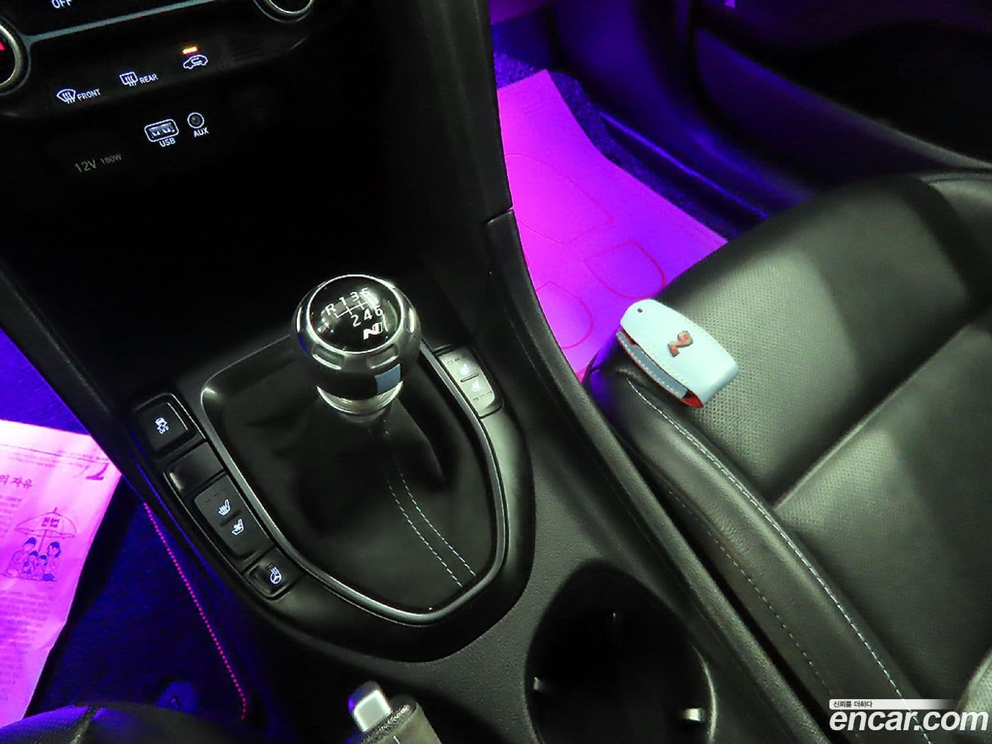 Main__Slider__Photo:Veloster Hyundai 2020.2-12