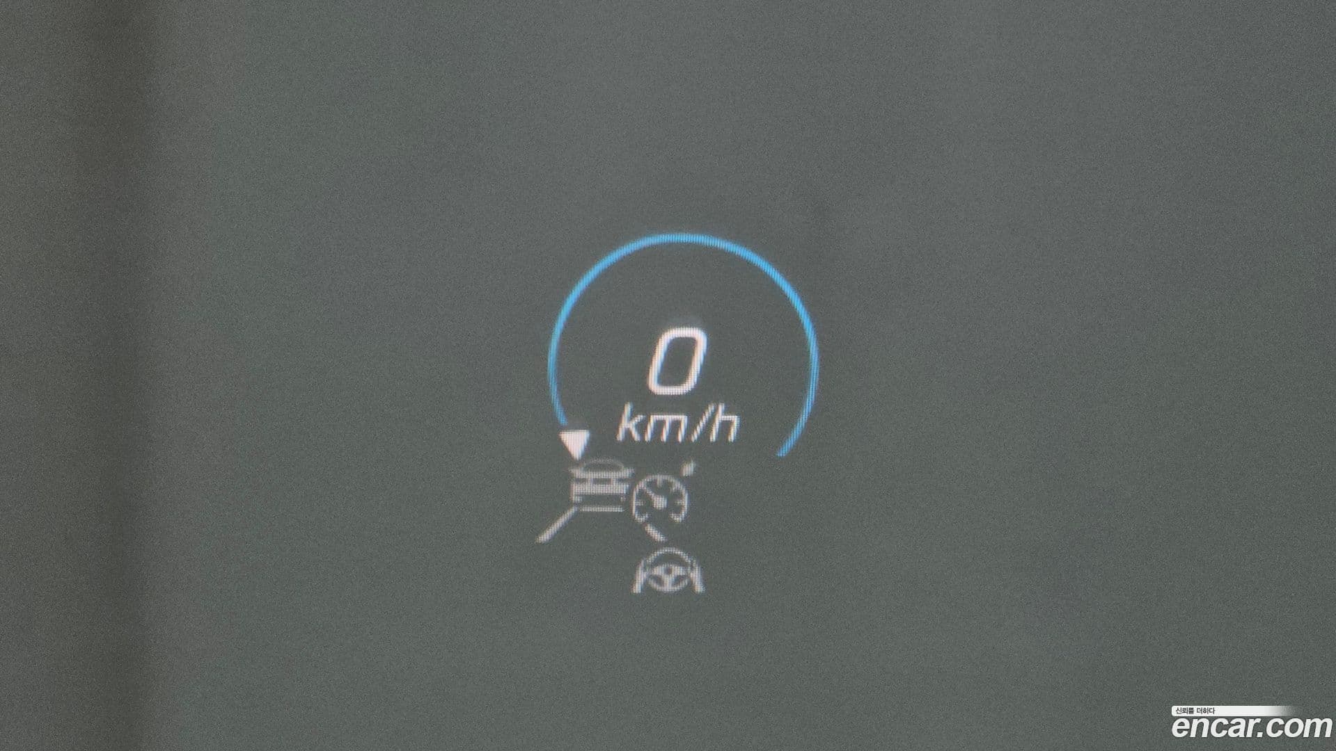 Main__Slider__Photo:E-Class Mercedes-Benz 2021.4-15