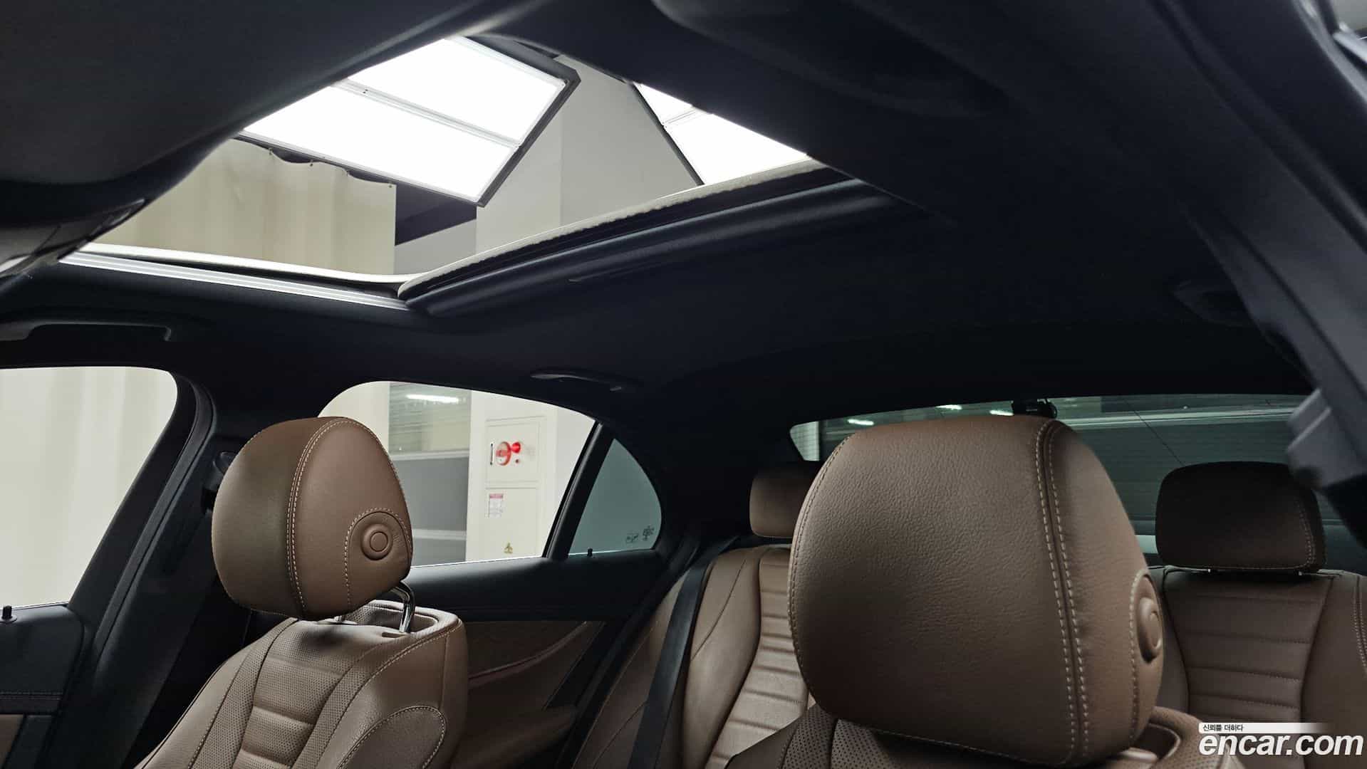 E-Class Mercedes-Benz 2021.4-OPTION-023