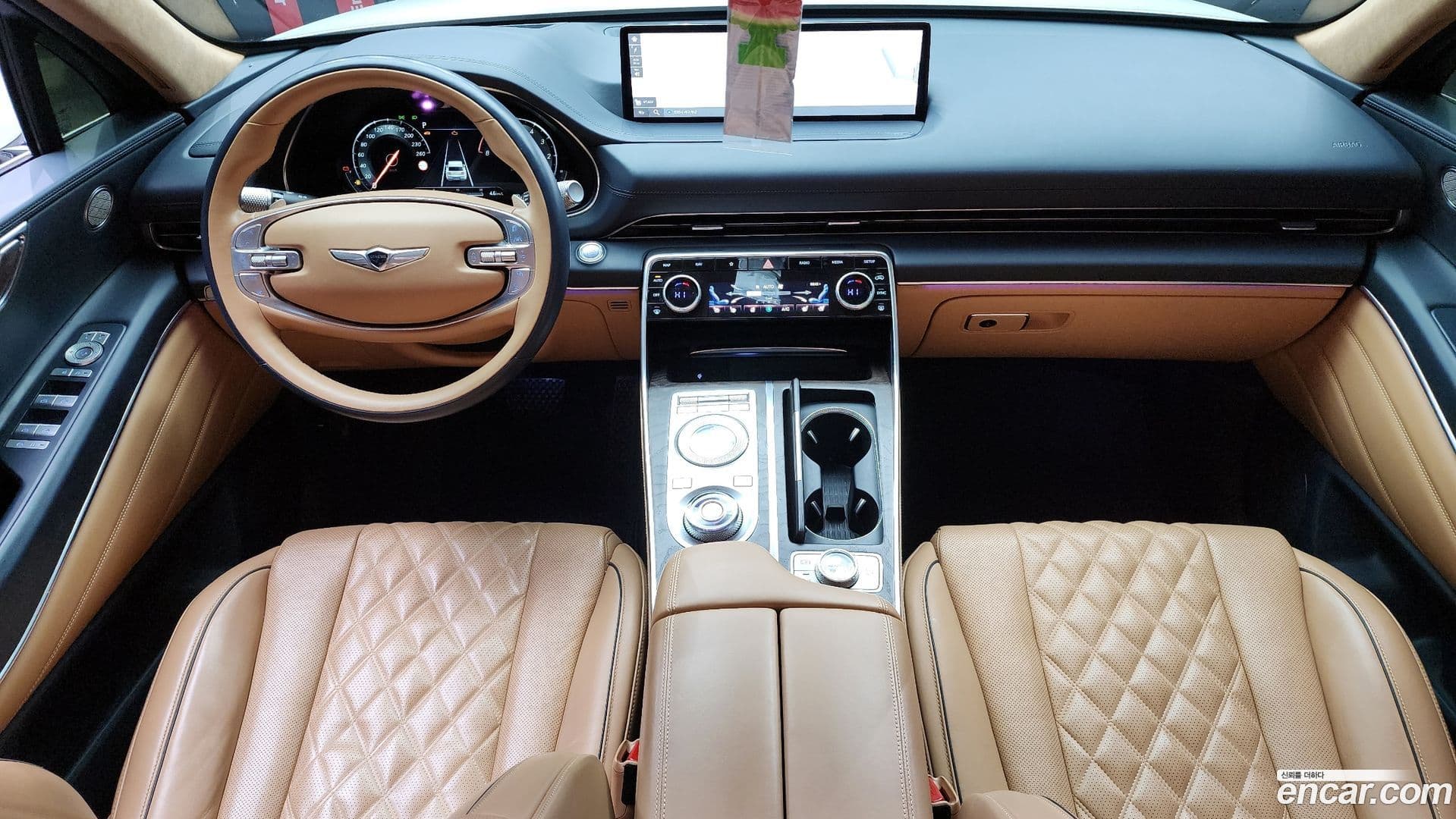 Main__Slider__Photo:GV80 Genesis 2021.10-6