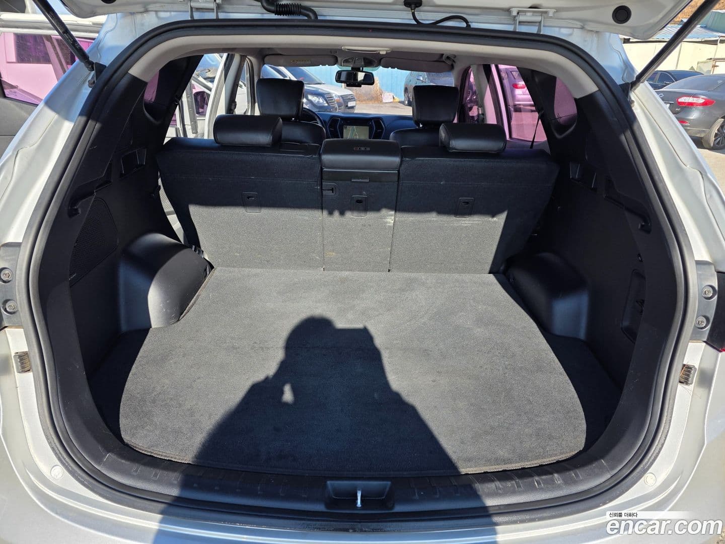 Main__Slider__Photo:Santafe Hyundai 2013.0-9