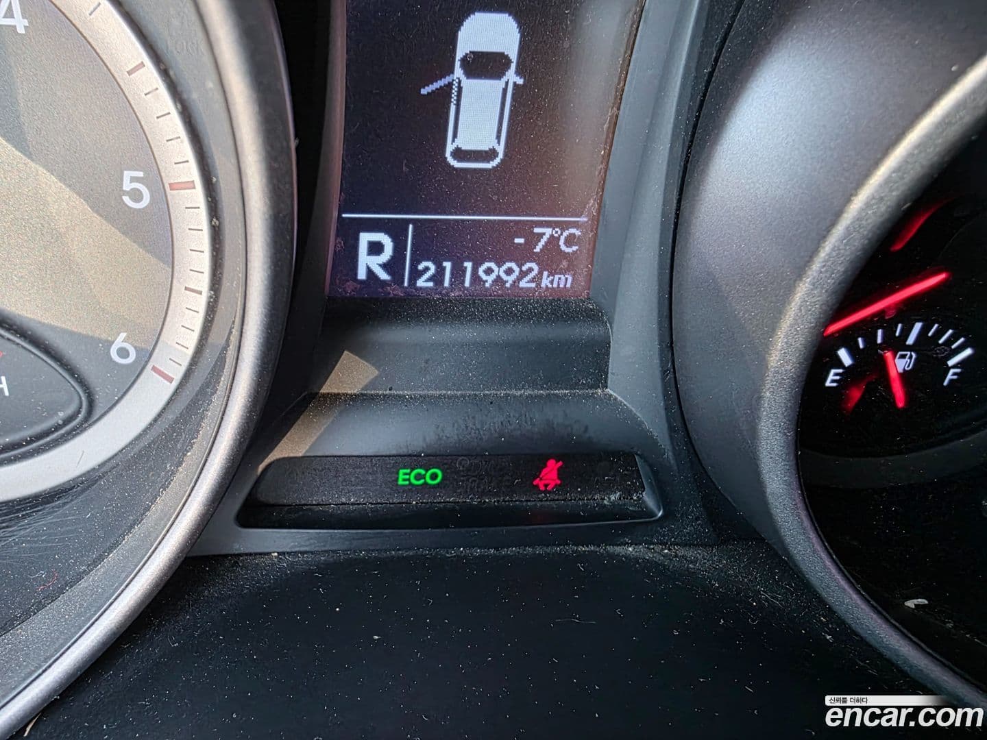 Main__Slider__Photo:Santafe Hyundai 2013.0-17