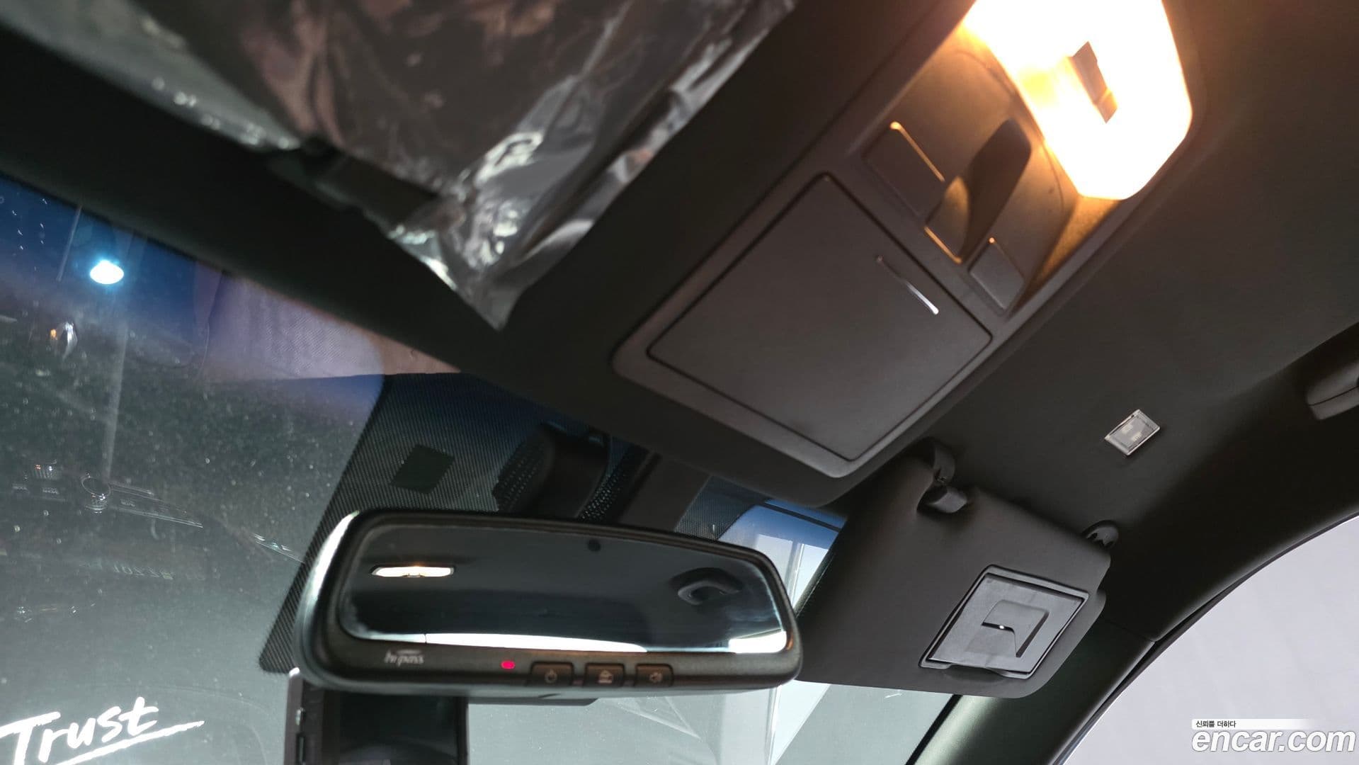 Main__Slider__Photo:Rexton KG_Mobility_Ssangyong 2019.0-17