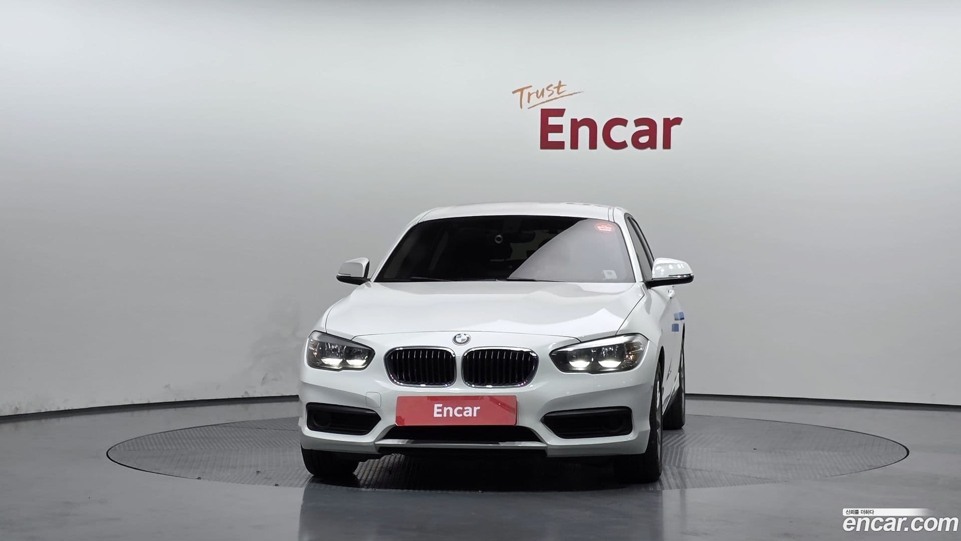 Main__Slider__Photo:1-Series BMW 2017.5-2