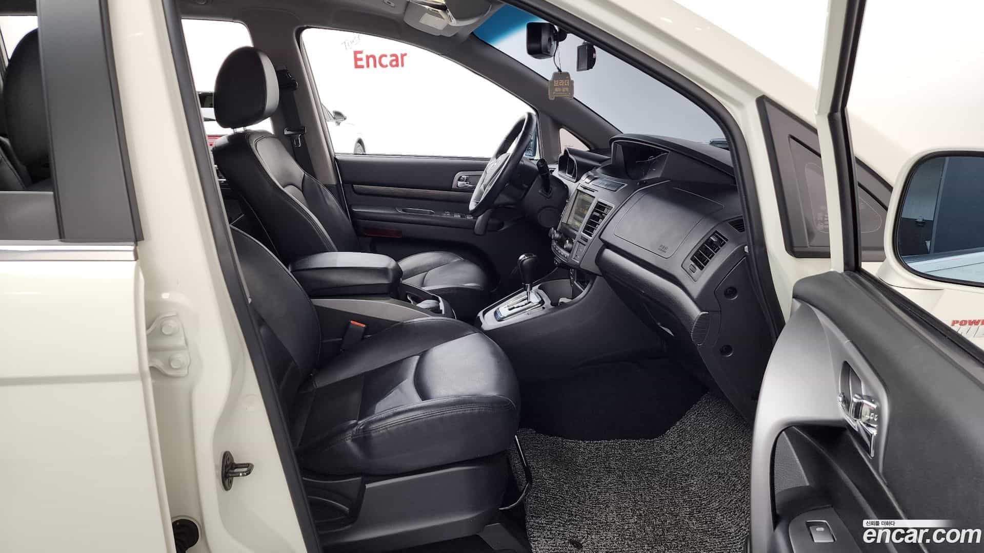 KORANDO KG_Mobility_Ssangyong 2018.5-OPTION-015