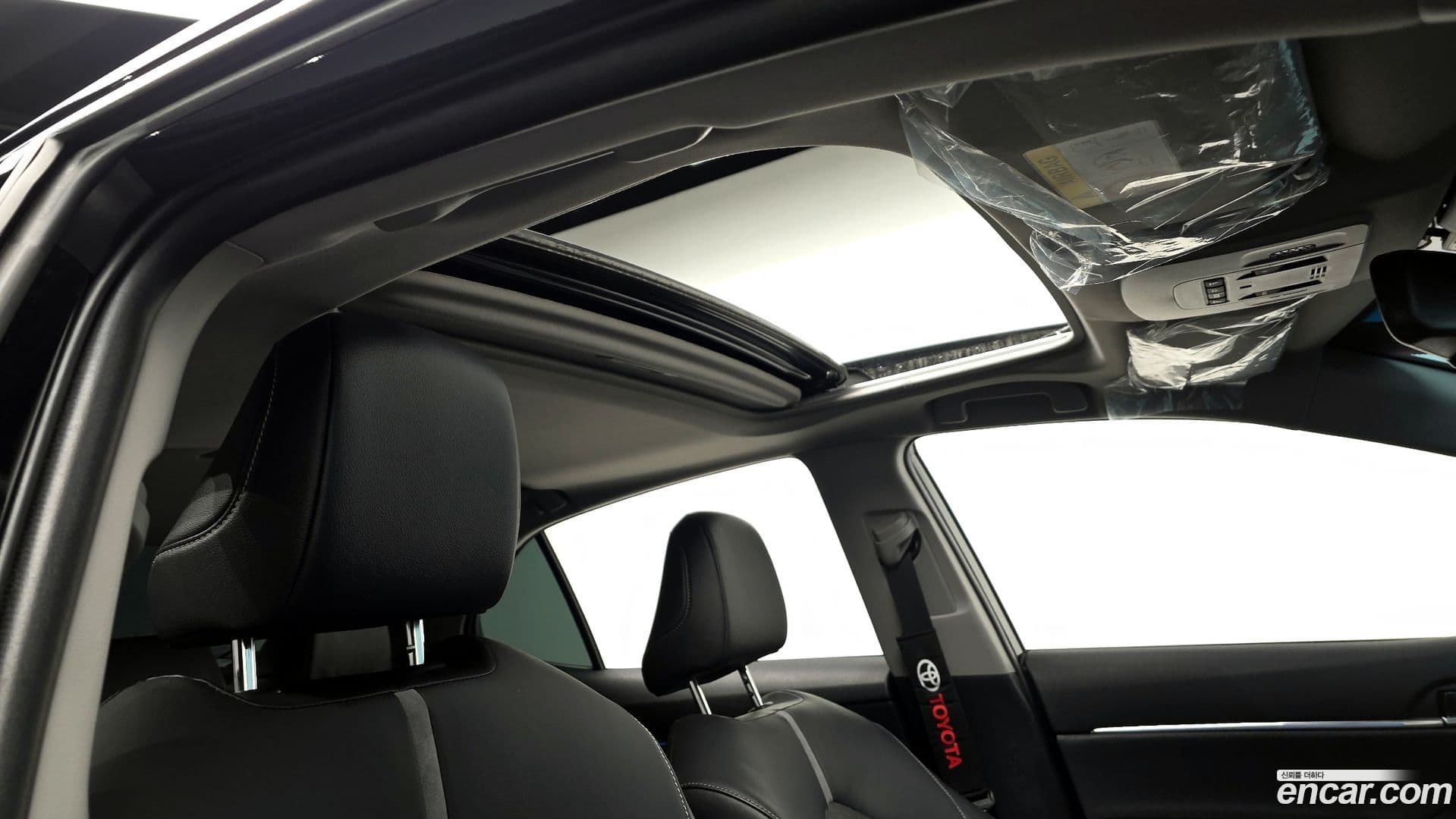 Main__Slider__Photo:Camry Toyota 2023.11-15