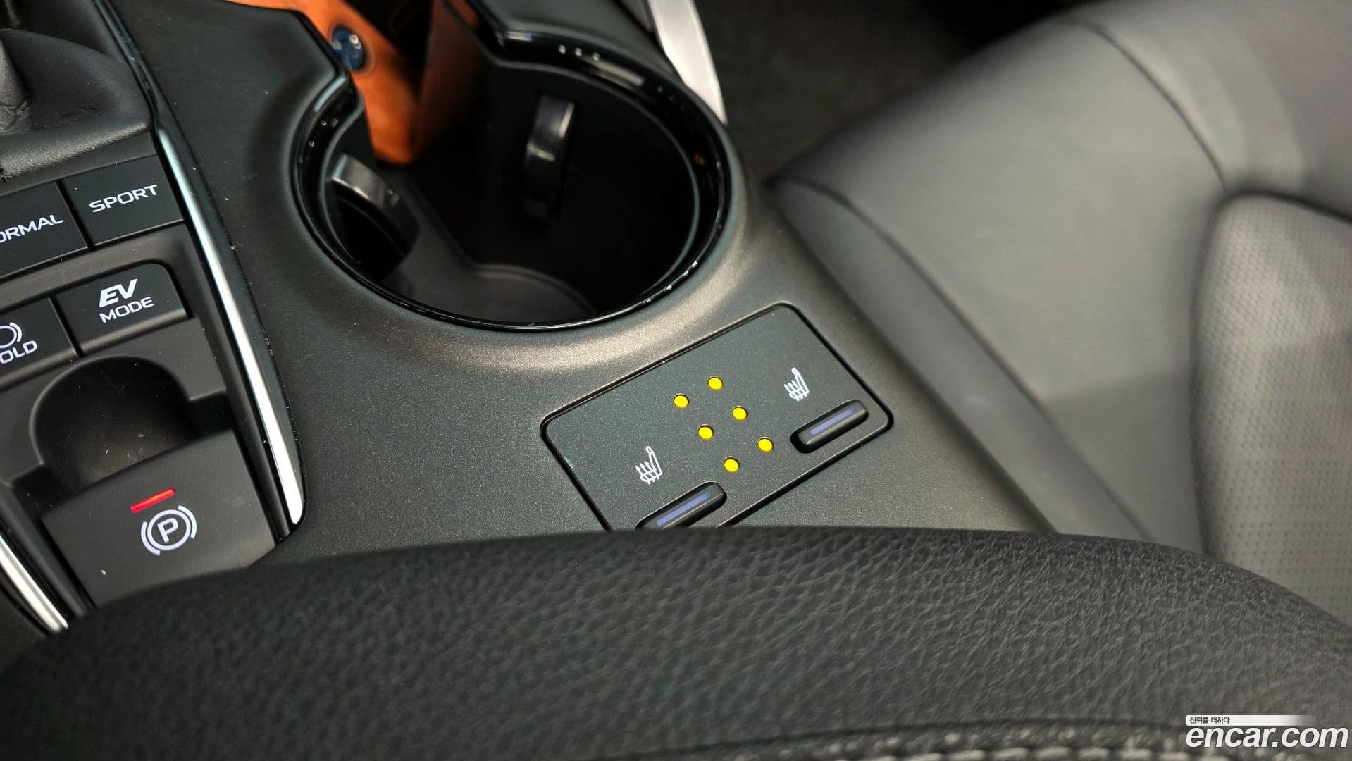 Main__Slider__Photo:Camry Toyota 2023.11-16